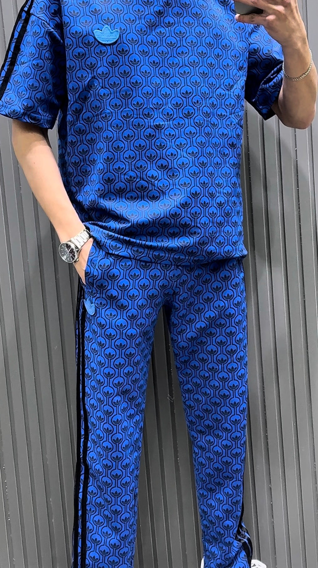 ADİDAS MONOGRAM EŞOFMAN TAKIMI