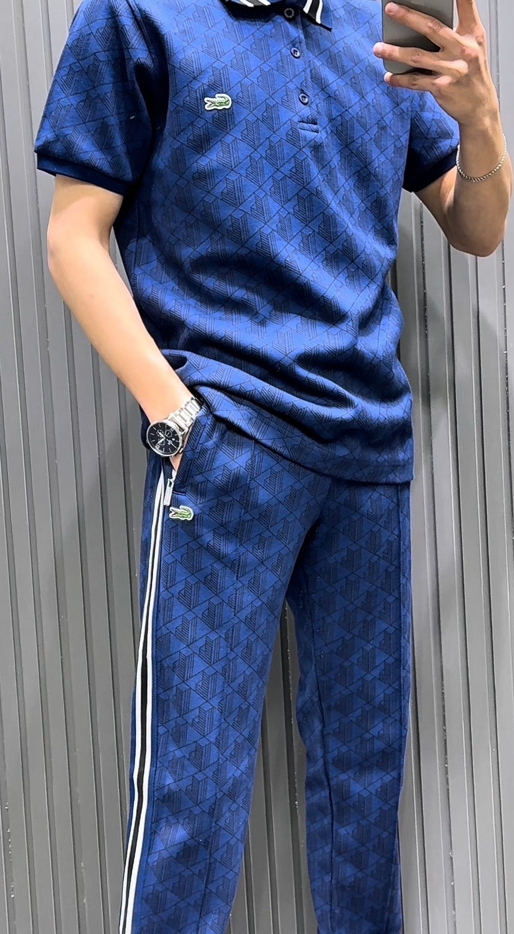 LACOSTE MONOGRAM EŞOFMAN TAKIMI