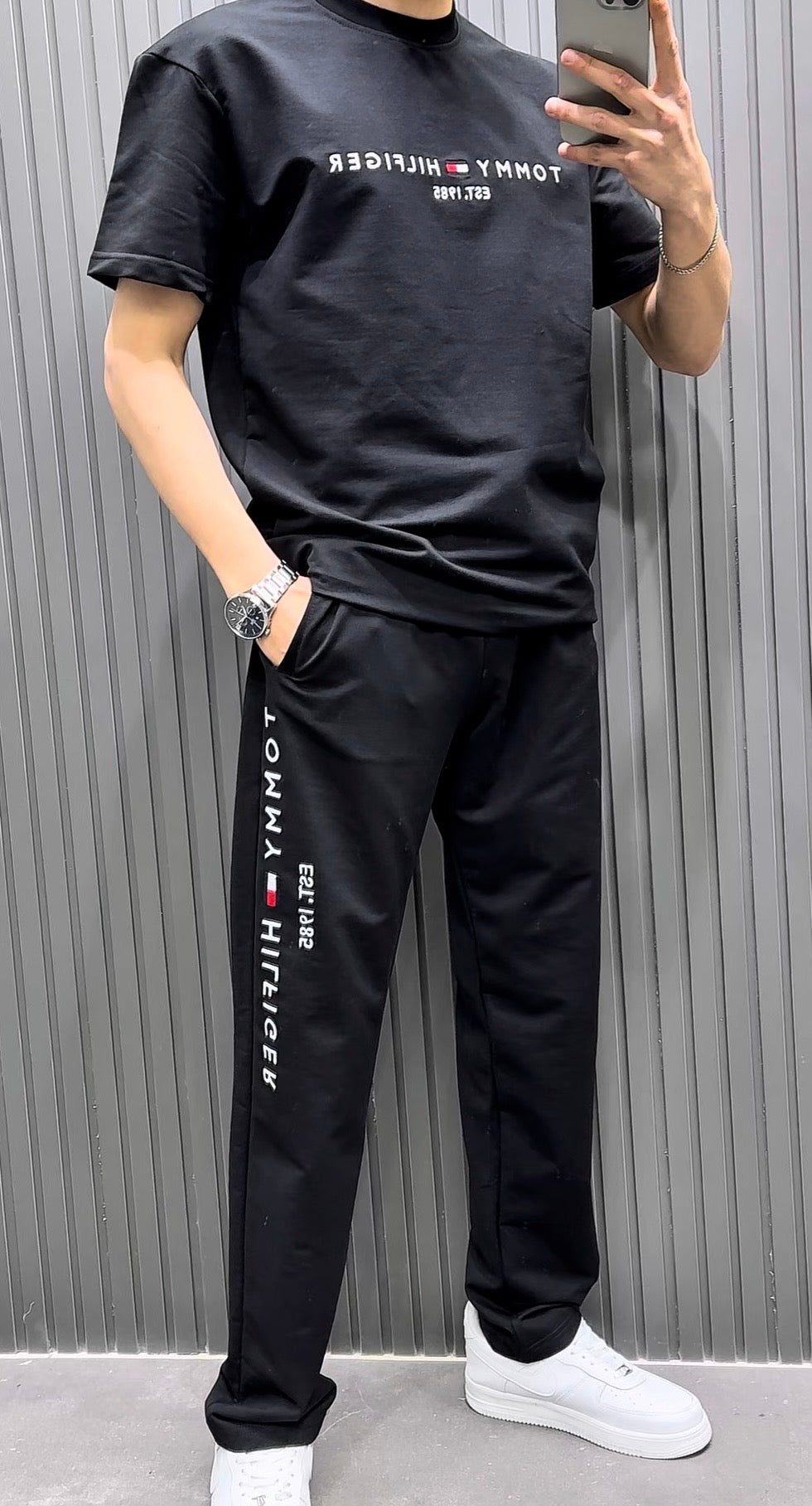 TOMMY HİLFİGER EŞOFMAN TAKIMI