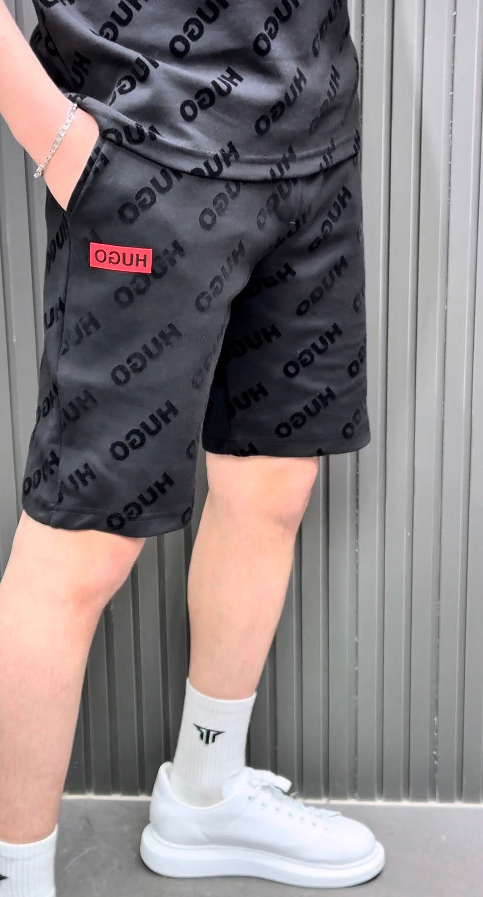 HUGO BOSS EŞOFMAN TAKIMI