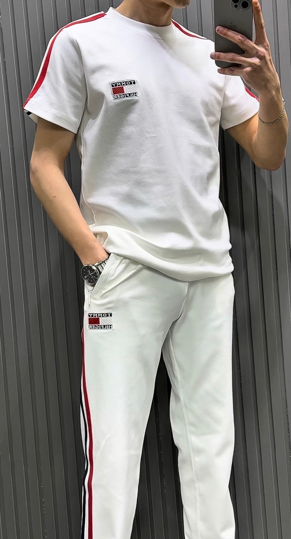 TOMMY HİLFİGER EŞOFMAN TAKIMI