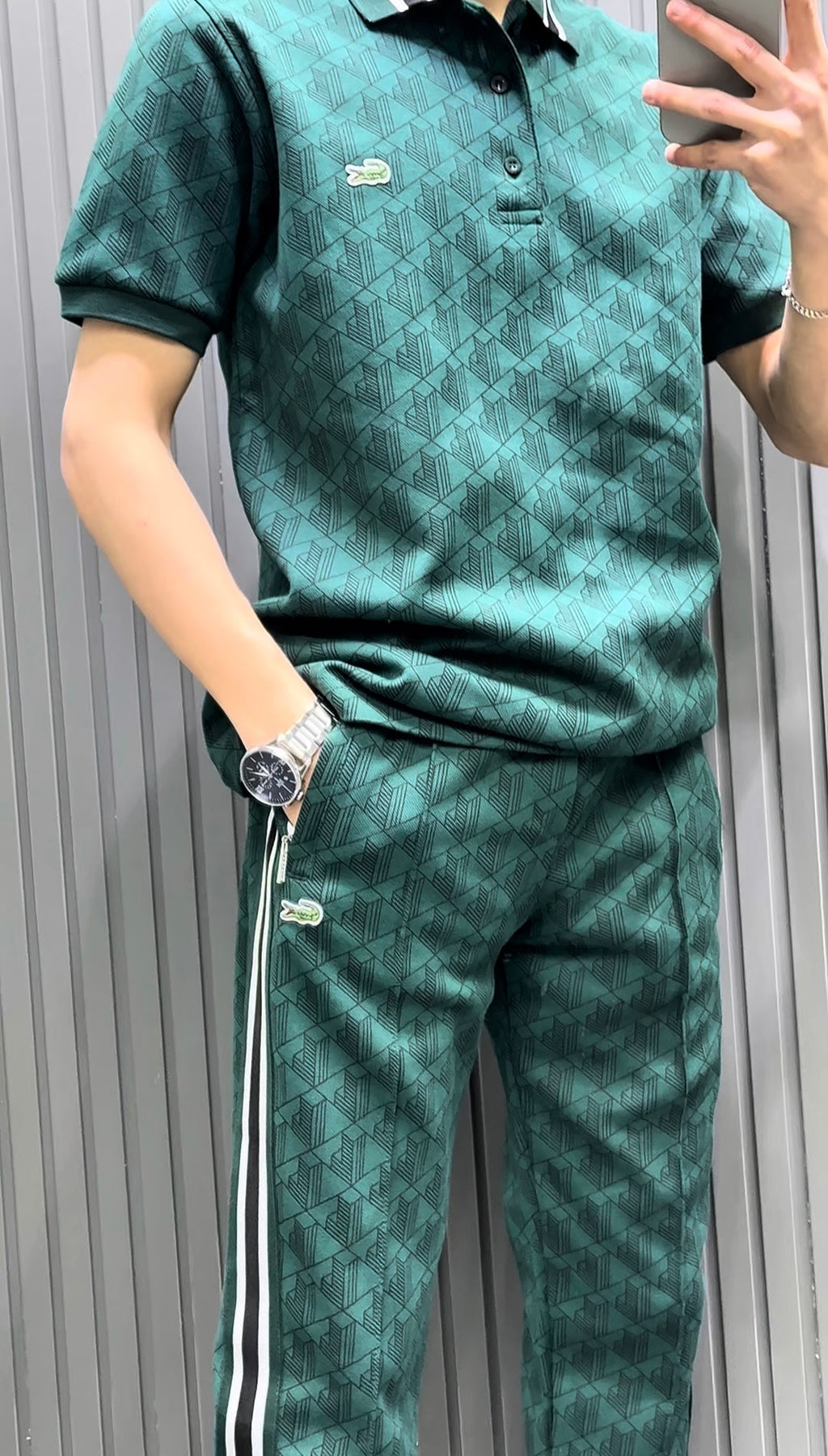 LACOSTE MONOGRAM EŞOFMAN TAKIMI