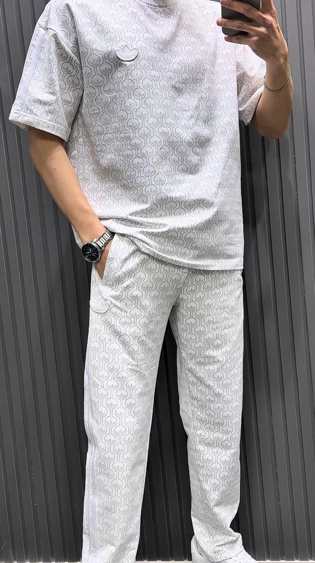 ADİDAS MONOGRAM EŞOFMAN TAKIMI